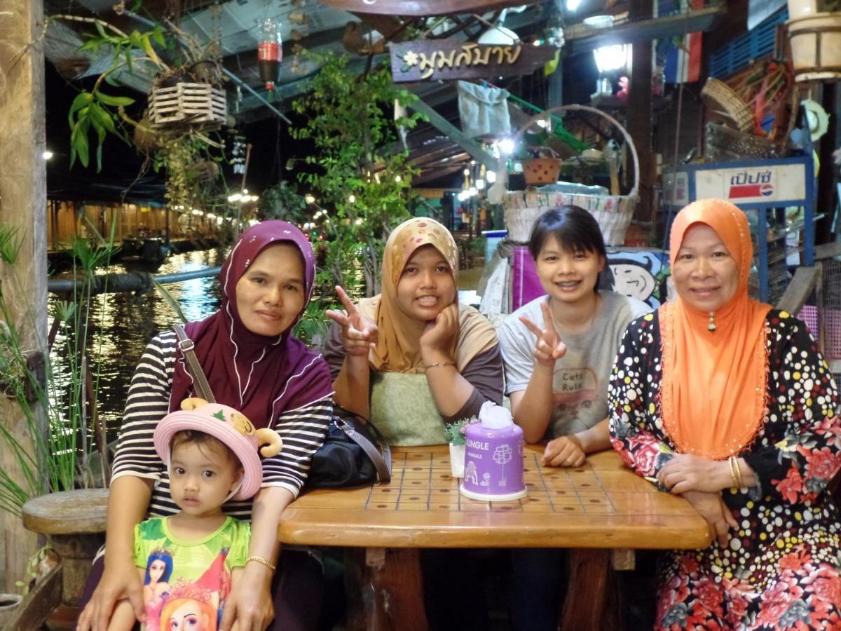 Ban Mae Arom Apartment Amphawa Ngoại thất bức ảnh
