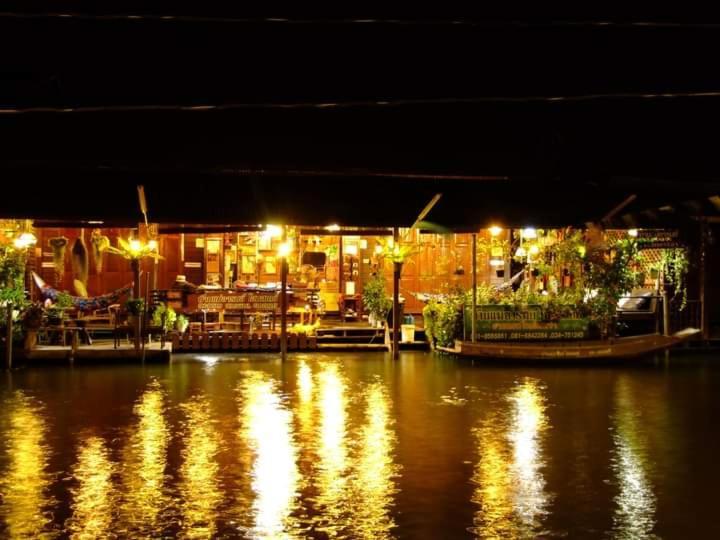 Ban Mae Arom Apartment Amphawa Ngoại thất bức ảnh