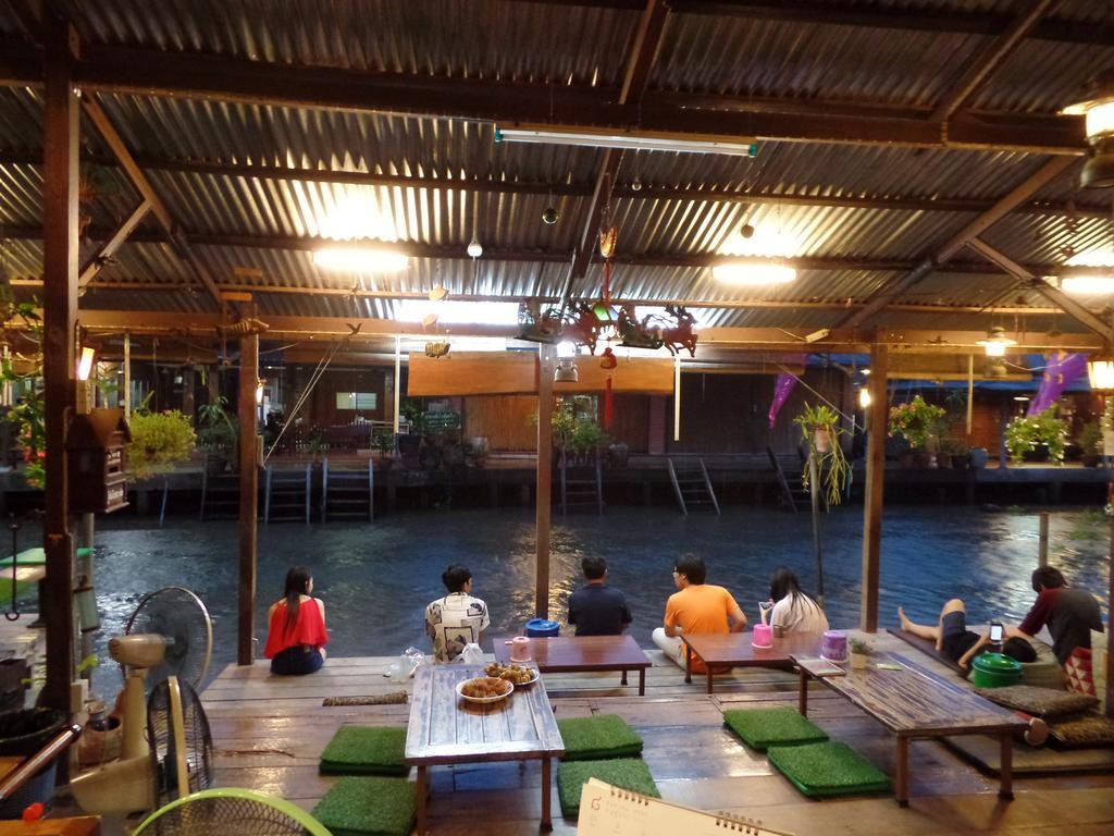 Ban Mae Arom Apartment Amphawa Ngoại thất bức ảnh