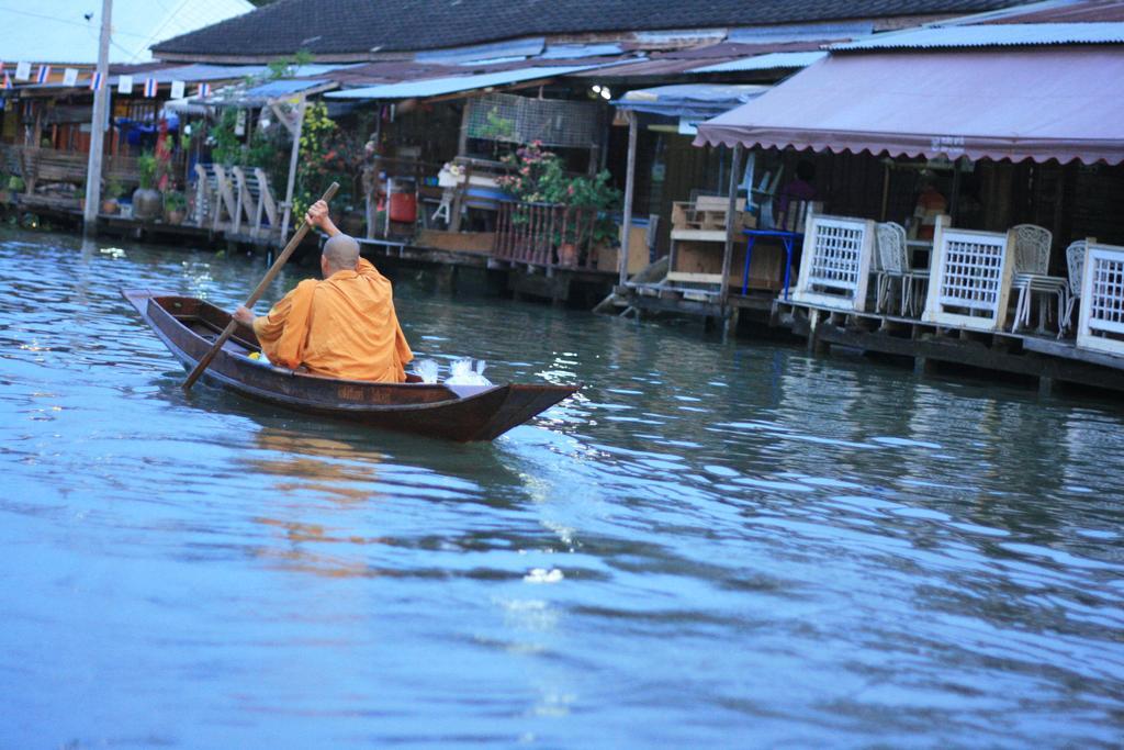 Ban Mae Arom Apartment Amphawa Ngoại thất bức ảnh