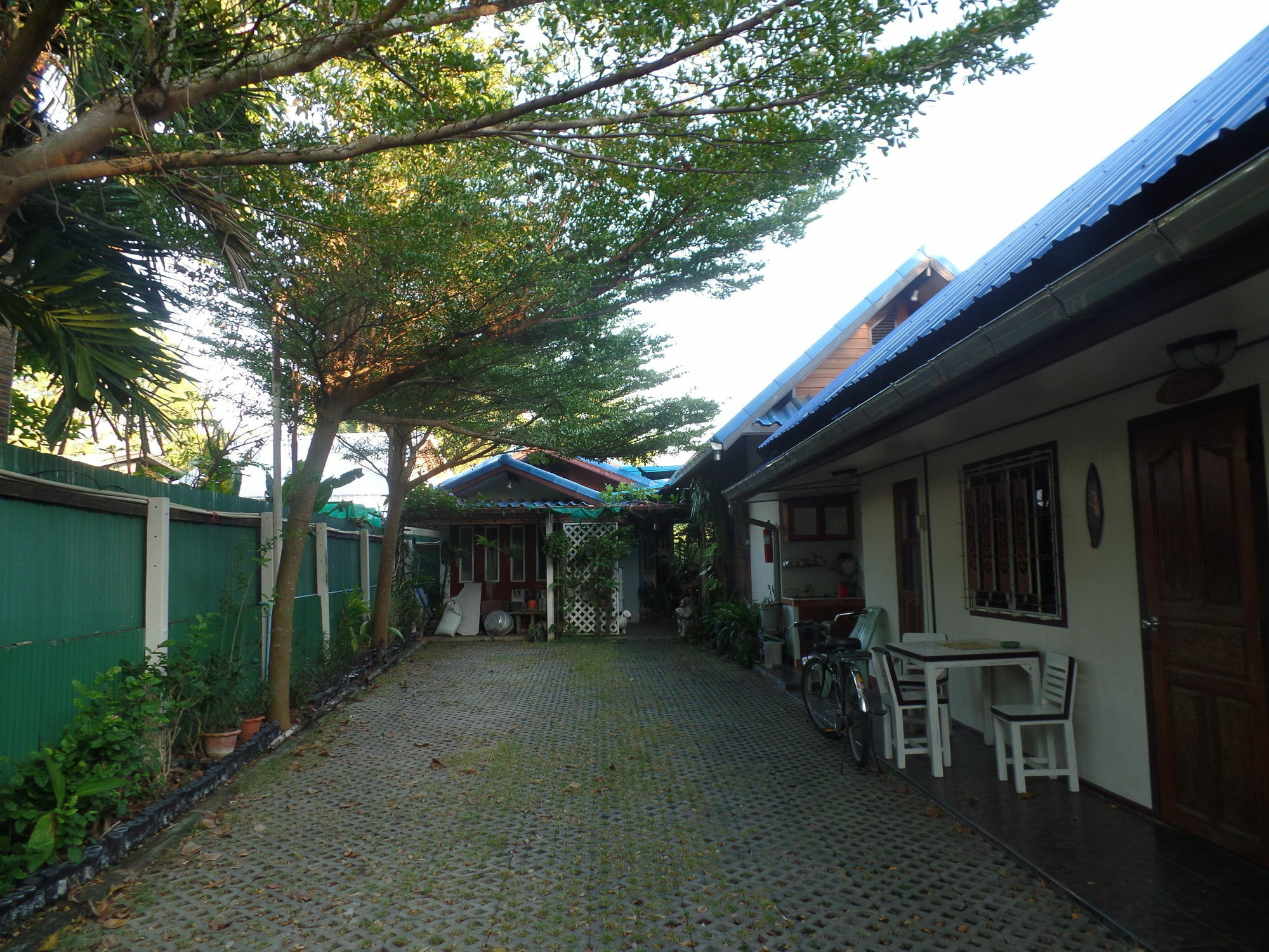 Ban Mae Arom Apartment Amphawa Ngoại thất bức ảnh